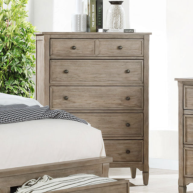 Anneke Chest